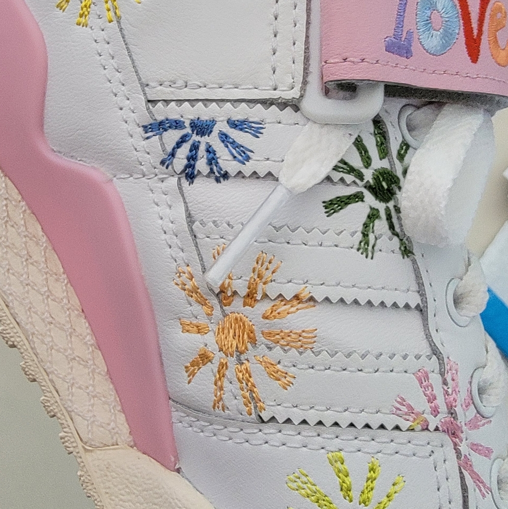 Adidas "Love Unites" Sneakers - Picture 4 of 16